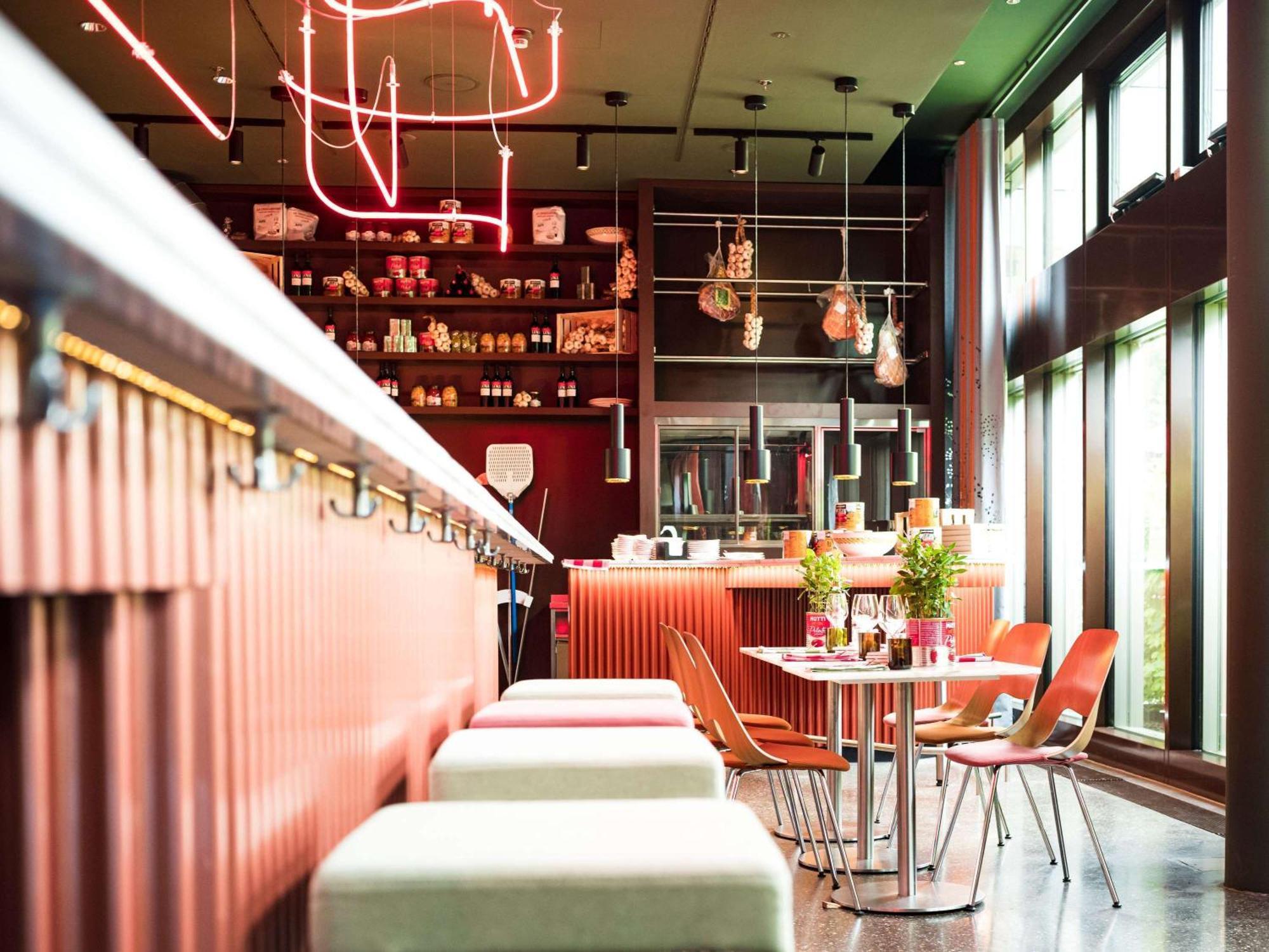 25Hours Hotel Zuerich West Екстериор снимка